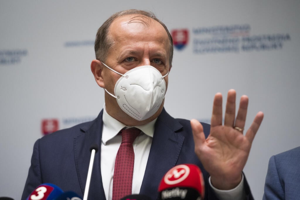 Na snímke prezident Únie miest Slovenska (ÚMS) Richard Rybníček počas tlačovej konferencie Ministerstva životného prostredia (MŽP) SR, Slovenskej inšpekcie životného prostredia (SIŽP) a ÚMS v Bratislave 15. októbra 2020. FOTO TASR - Jaroslav Novák