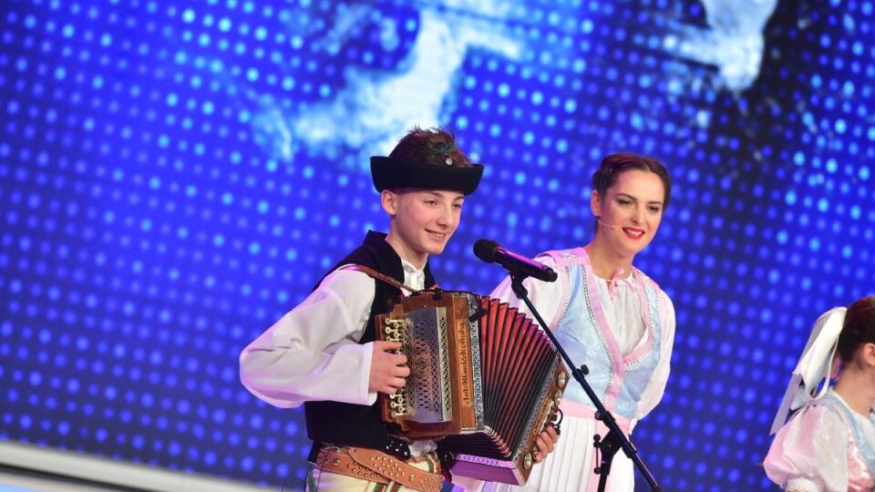 Zem spieva finišovala ako líder, slabšie ako vlani - Nedeľné vedenie si u mladých drží Superstar, piatkové Prázdniny