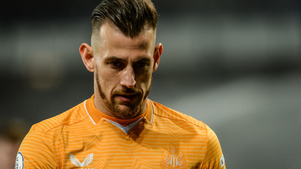 Z druhej strany ihriska sledoval hororový incident slovenský reprezentačný brankár v službách Newcastlu United Martin Dúbravka.