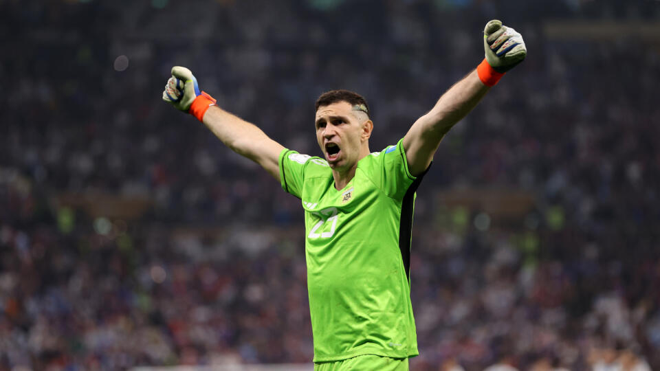 Emiliano Martinez.