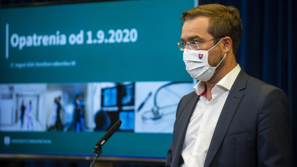 Na snímke minister zdravotníctva SR Marek Krajčí (OĽaNO) počas tlačovej konferencie po skončení rokovania konzília odborníkov 27. augusta 2020 v Bratislave.