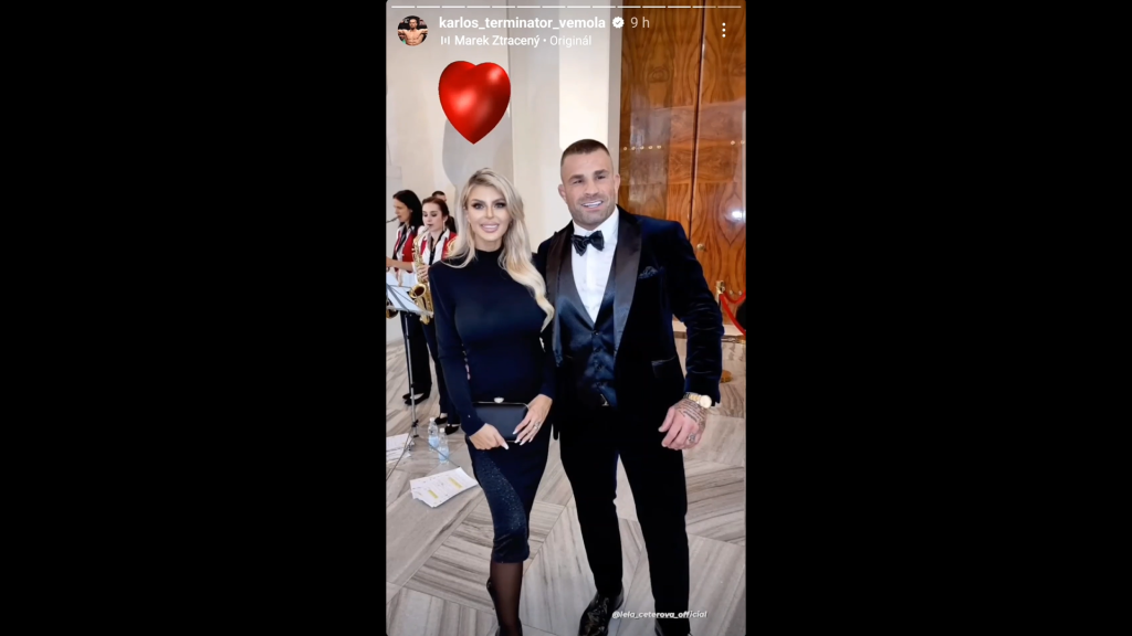 V stories na Instagrame zverejnil fotku a do pozadia pustil pieseň od Mareka Ztraceného. Text znie:
