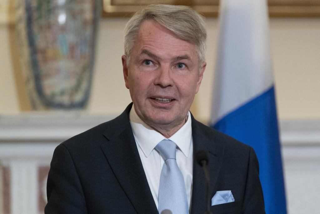 WA 66 Washington - Fínsky minister zahraničných vecí Pekka Haavisto počas spoločnej tlačovej konferencie s americkým rezortným kolegom Antonym Blinkenom (nie je na snímke) vo Washingtone v piatok 27. mája 2022. FOTO TASR/AP 

Finland's Foreign Minister Pekka Haavisto speaks during a news availability with Secretary of State Antony Blinken, after their meeting at the State Department, Friday, May 27, 2022, in Washington. (AP Photo/Alex Brandon)