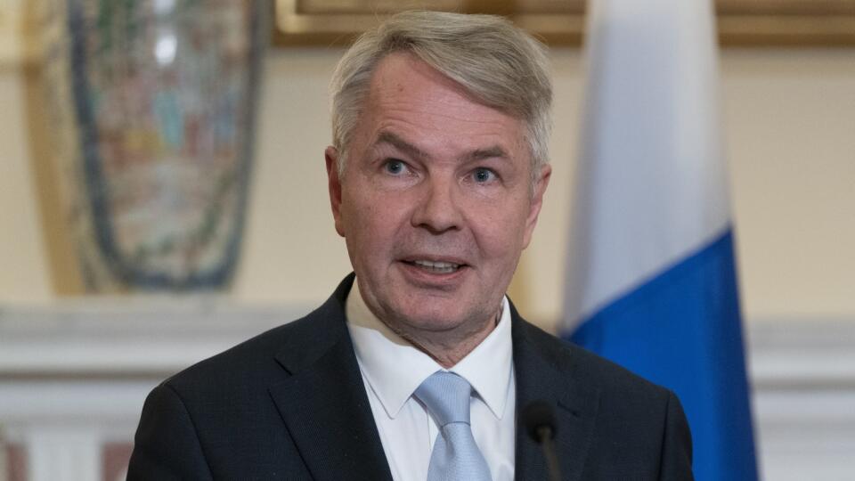 WA 66 Washington - Fínsky minister zahraničných vecí Pekka Haavisto počas spoločnej tlačovej konferencie s americkým rezortným kolegom Antonym Blinkenom (nie je na snímke) vo Washingtone v piatok 27. mája 2022. FOTO TASR/AP
Finland's Foreign Minister Pekka Haavisto speaks during a news availability with Secretary of State Antony Blinken, after their meeting at the State Department, Friday, May 27, 2022, in Washington. (AP Photo/Alex Brandon)