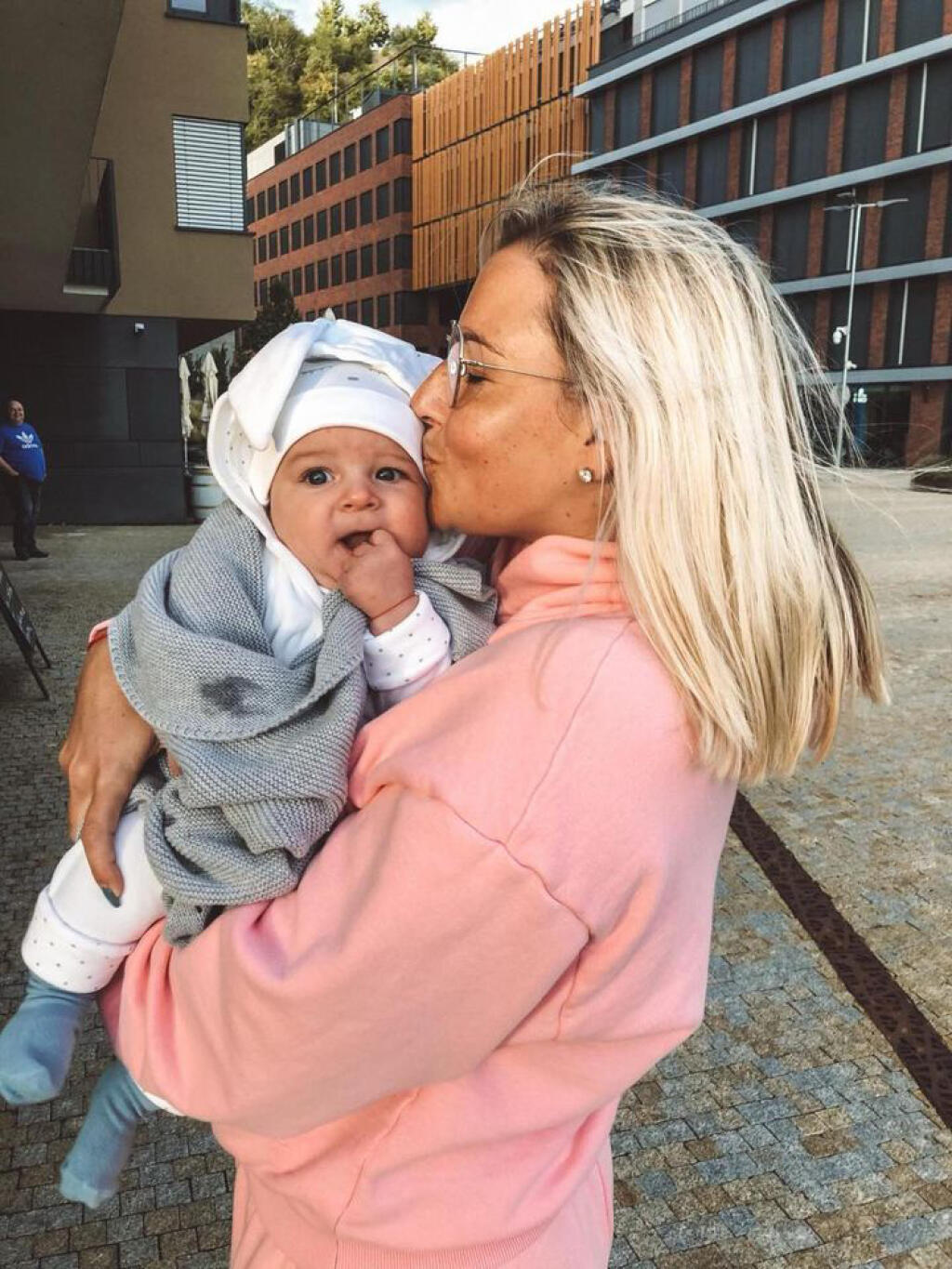 Dominika Cibuľková so synom Jakubkom