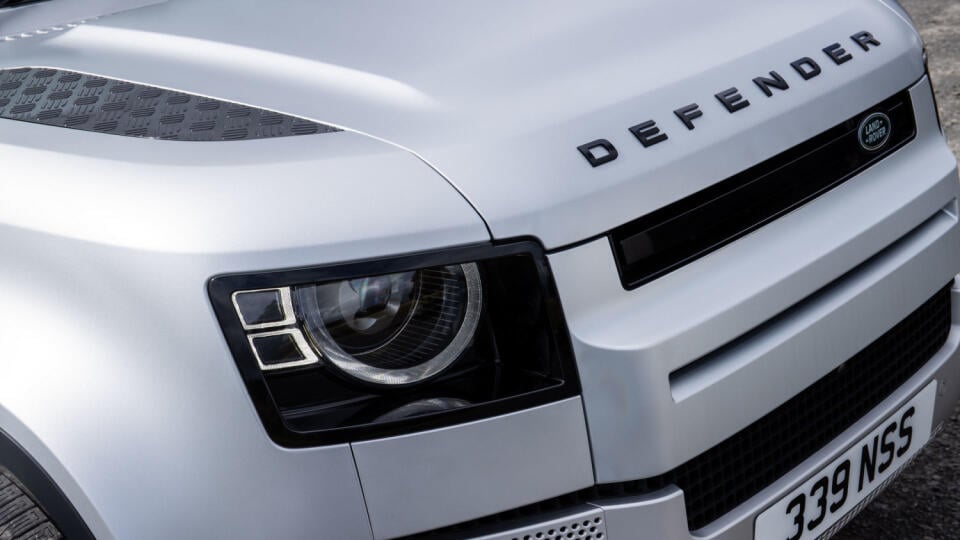 Land Rover Defender 90.