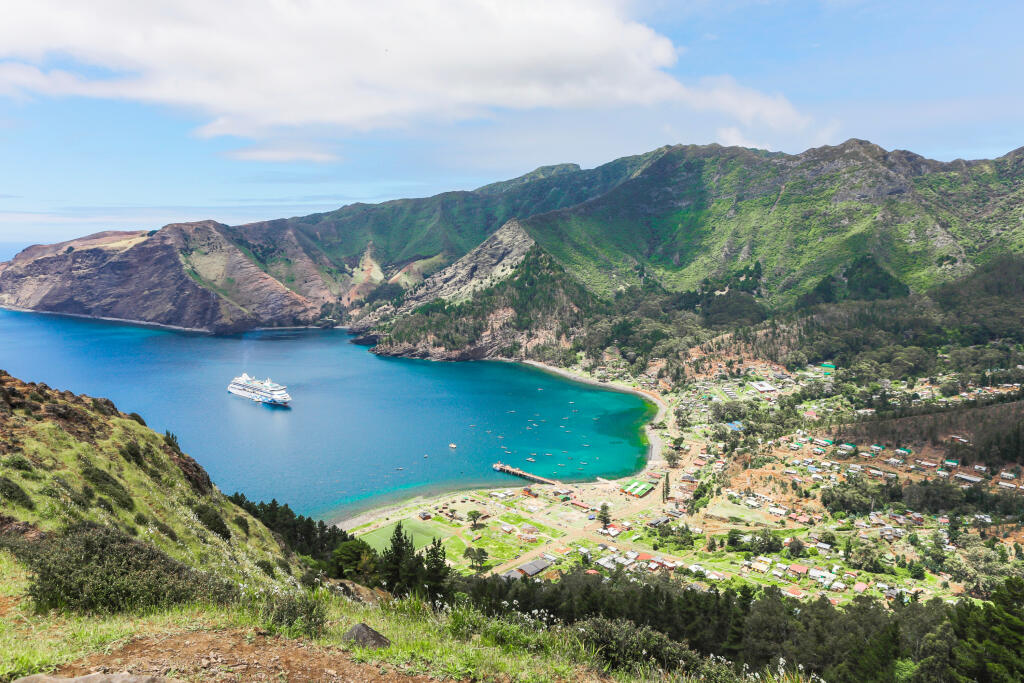 Robinson Crusoe Island Juan Fernández Chile San Juan Bautista Cumberland Bay