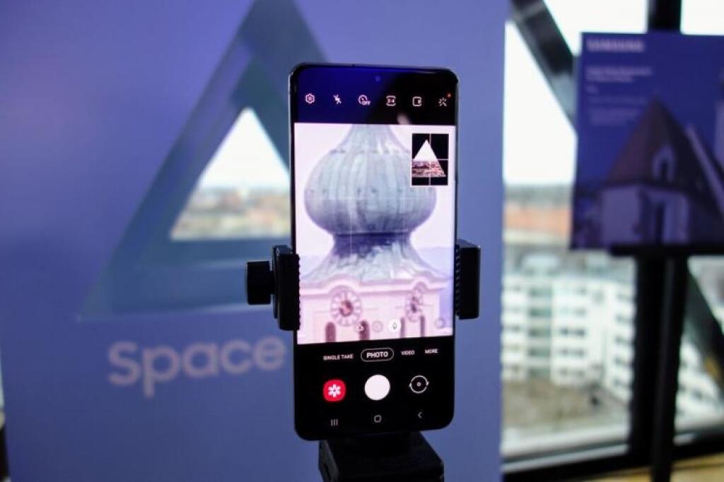 Samsung Galaxy S20 Ultra: Mobilný luxus v nesprávnom čase