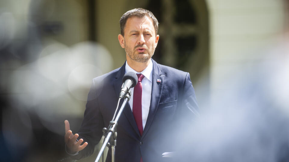 Na snímke predseda vlády SR Eduard Heger.