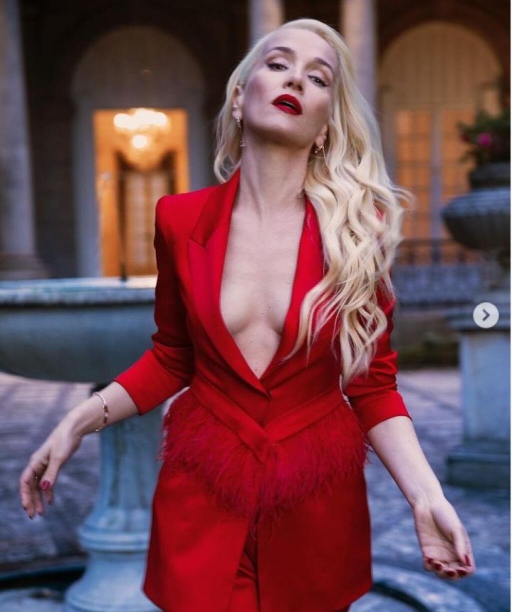 Natalia Oreiro z telenovely Divoký anjel má novú farbu vlasov. Čo myslíte, sekne jej to aj ako blondíne?