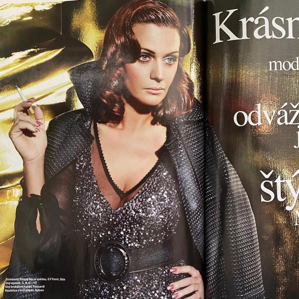 Monika Beňová nafotografiách z roku 2008 v časopise EMMA.