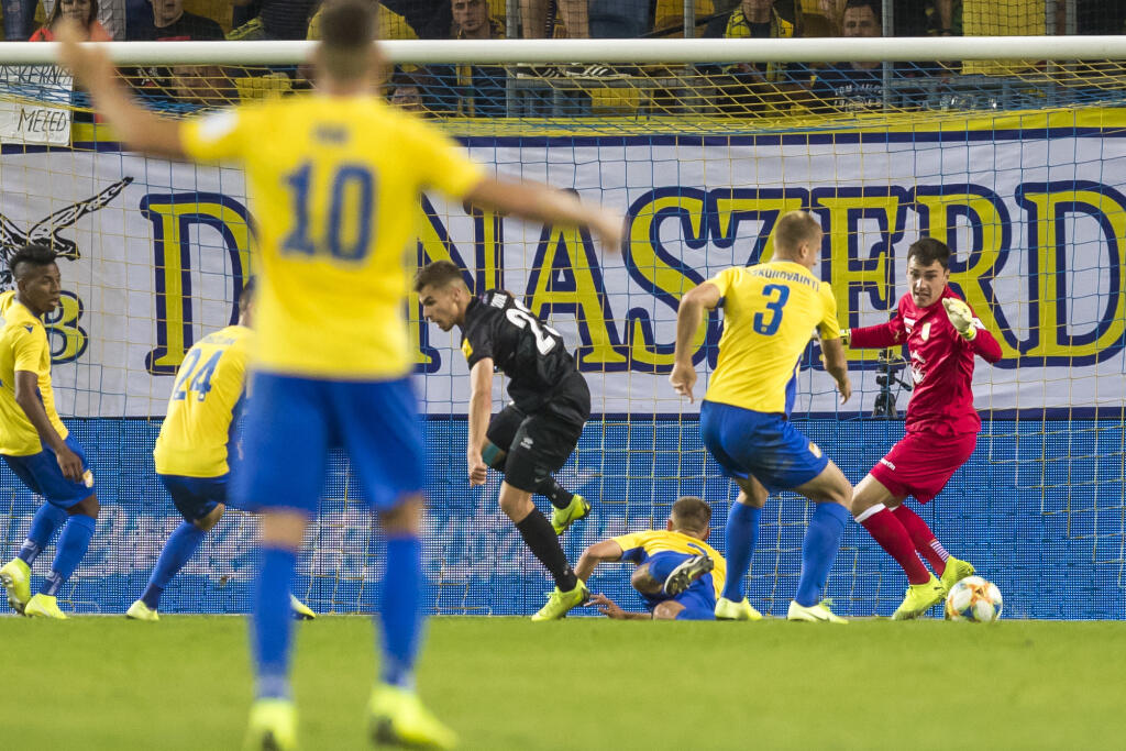 Futbalové kluby už majú od vlády povolenie opäť zarezávať naplno.