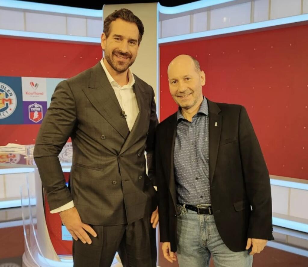 Boris Valábik v štúdiu RTVS o kontroverznej situácii debatoval s bývalým rozhodcom Petrom Jonákom.