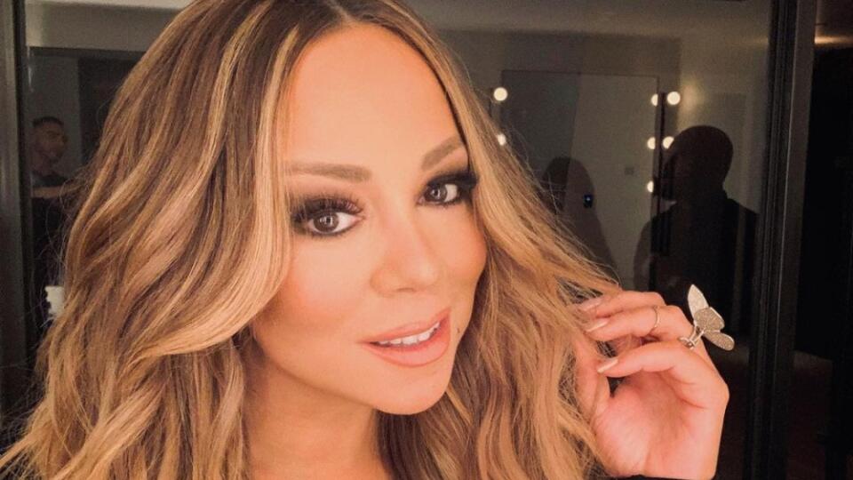 Mariah Carey zrejme omrzela blond.