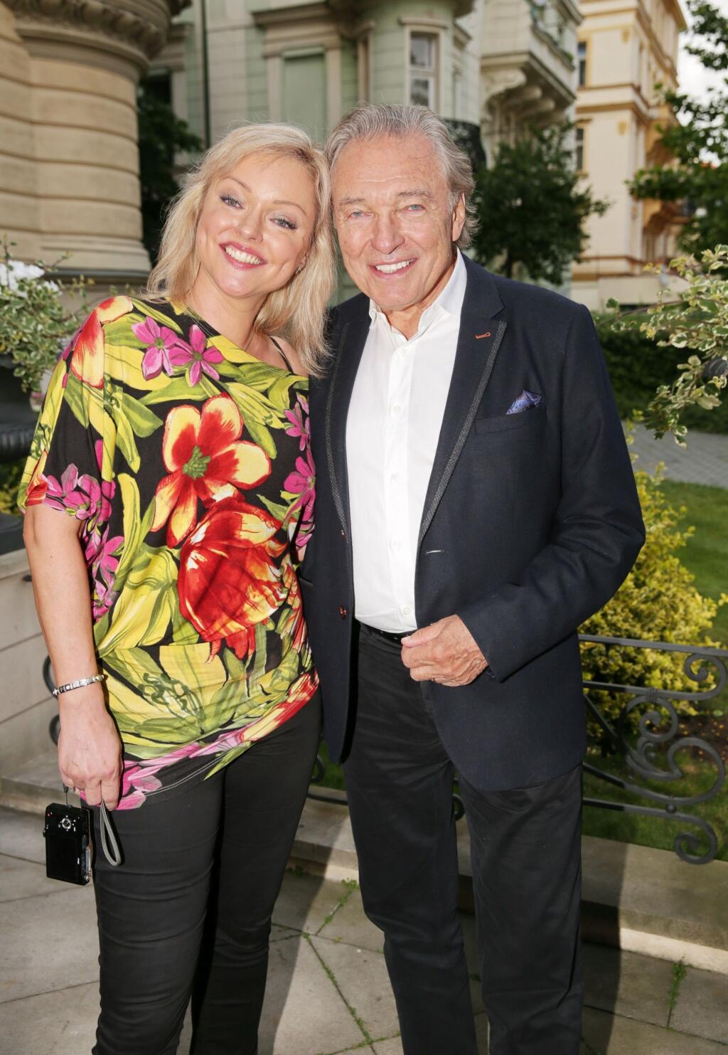 Dominika Gottová, Karel Gott