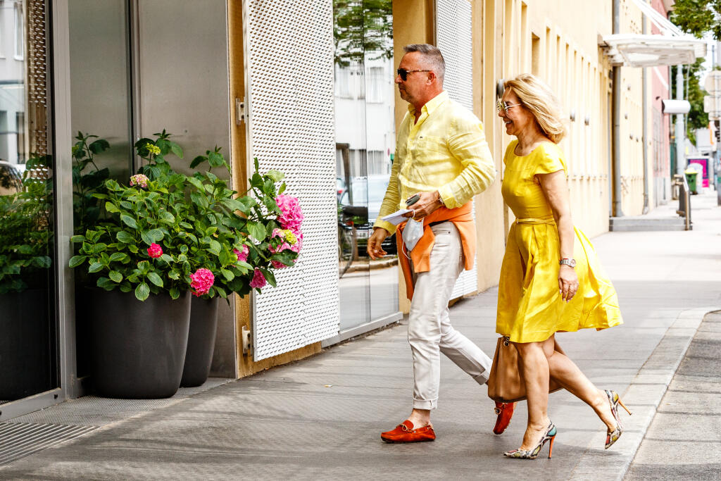 Na snímke Milan Cibulka a Katarína Cibulková prichádzajú do Privatklinik Döbling vo Viedni, pôrodnice, v ktorej bývalá slovenská tenistka Dominika Cibulková porodila svojho prvého syna Jakuba.