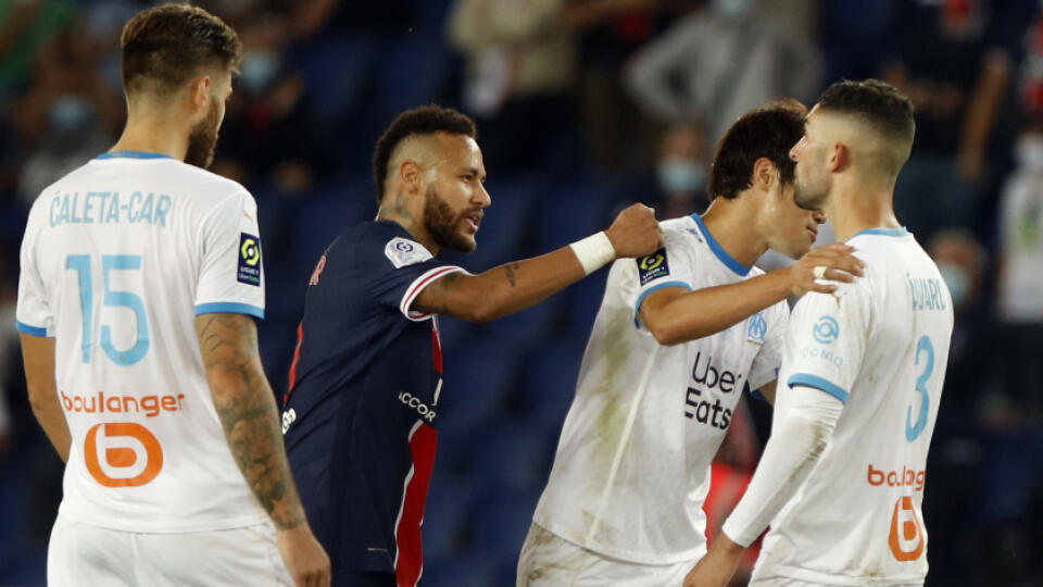 Neymar uvidel proti Marseille červenú kartu.