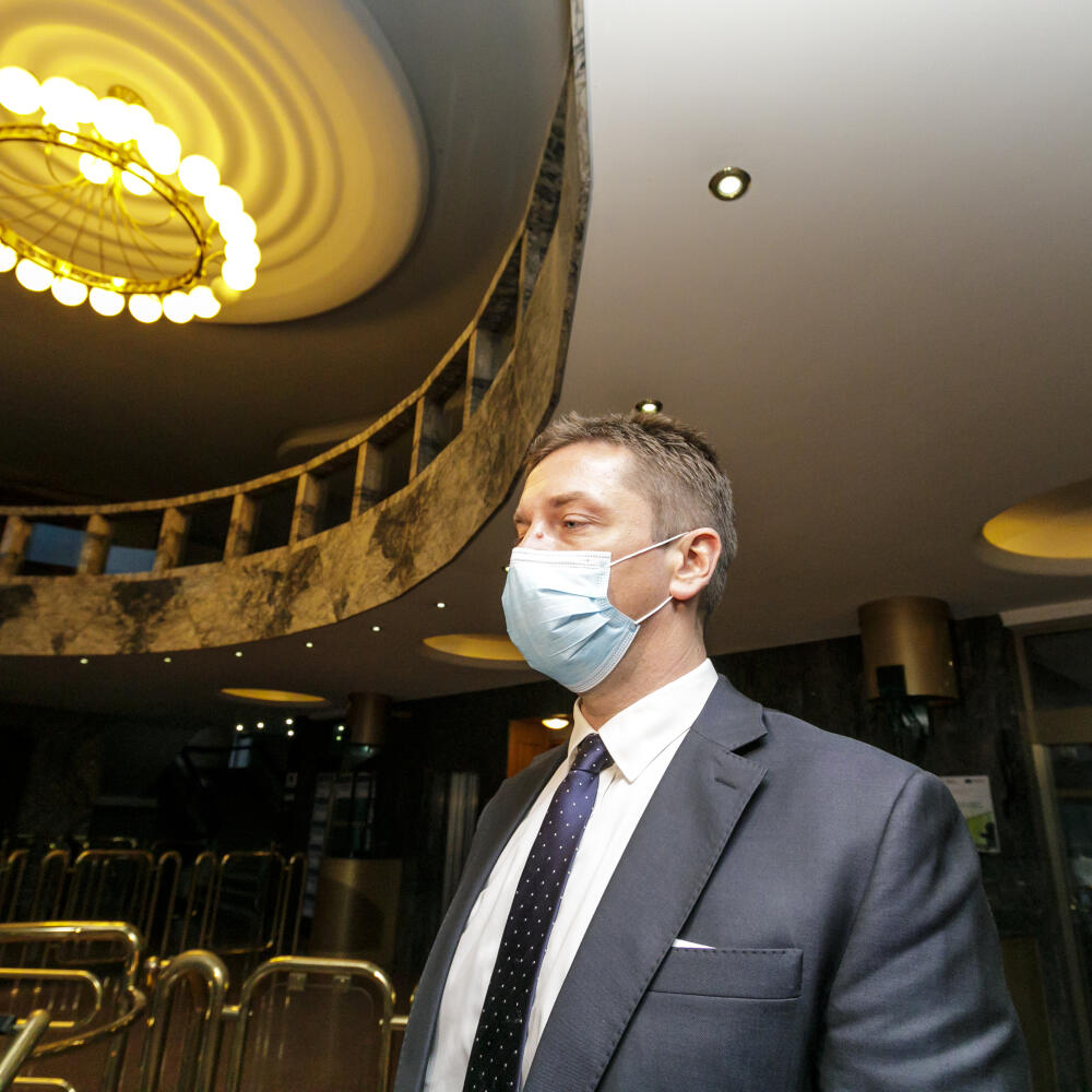 Nový minister dopravy a výstavby bude nominant strany Sme rodina.