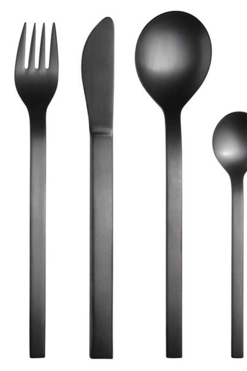 Пища прибор. Столовые приборы Sato Flatware. Столовые принадлежности черные. Mono столовые приборы. Посуда на черном фоне.