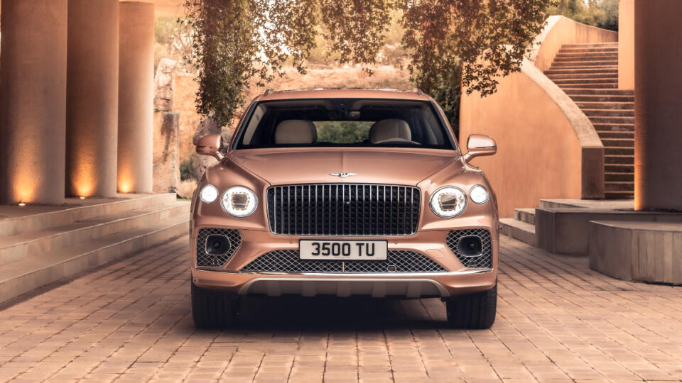 Bentley Bentayga.