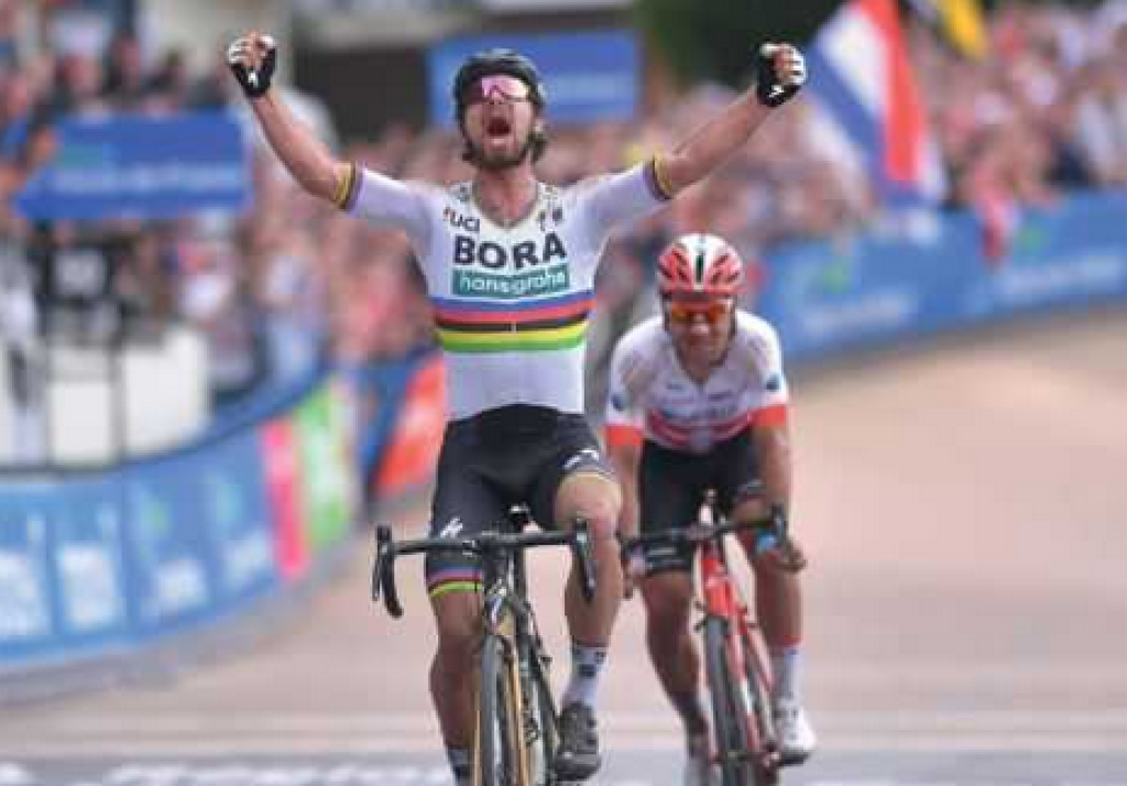 Sagan opisuje preteky a samotné víťazstvo, ktoré podľa neho vyústilo do šprinterského kráľovstva.
