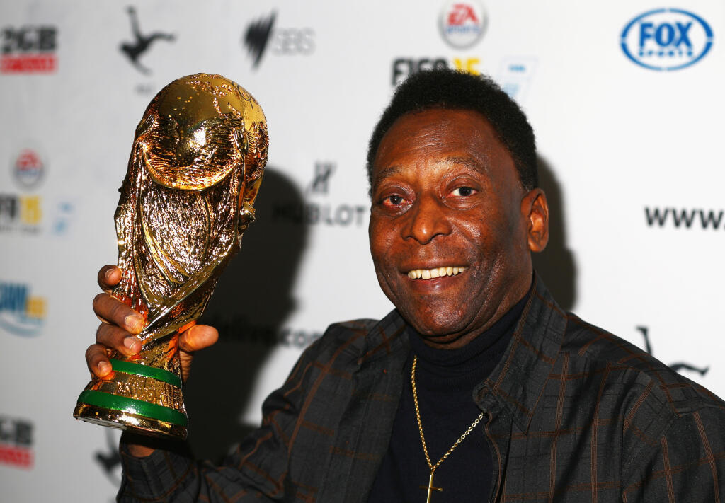 Jeden z najznámejších svetových futbalistov Pelé sa tiež dostal do finančných problémov. Podieľal sa na ťažkom hazarde a praní špinavých peňazí. Podľa zdrojov, keď bol Ministrom športu v Brazílii, sa stal hazard súčasťou príjmov futbalových klubov.