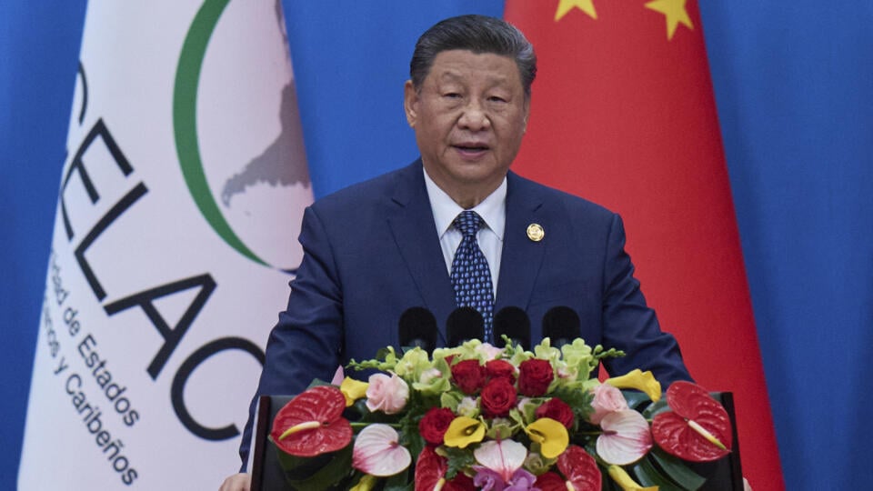 KK19 Peking - Čínsky prezident Si Ťin-pching hovorí počas otvorenia ministerskej konferencie Číny a Spoločenstva krajín Latinskej Ameriky a Karibiku (CELAC) v Pekingu v utorok 13. mája 2025. FOTO TASR/AP
Chinese President Xi Jinping delivers his opening speech during the Fourth Ministerial Meeting of the Forum of China and Community of Latin American and Caribbean States in Beijing, Tuesday, May 13, 2025. (AP Photo/Andy Wong)