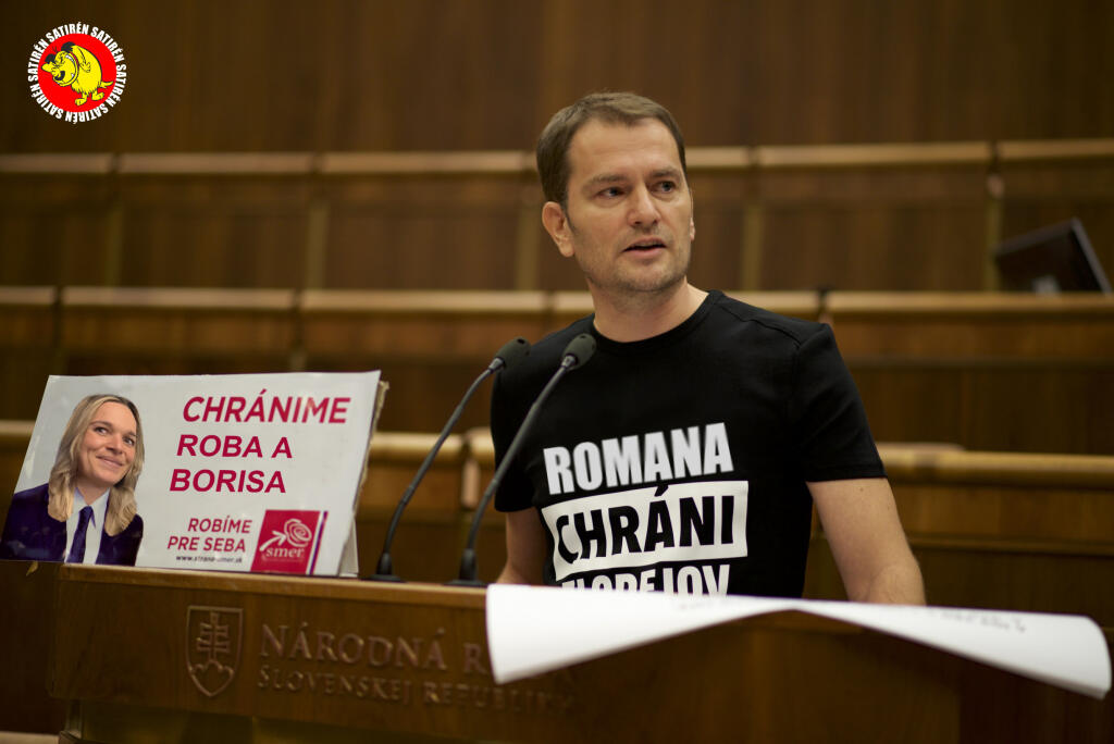 Internet po hlasovaní o väzobnom stíhaní Roberta Fica zaplavila lavína vtipov. Hlavnou postavou bola aj bývalá tenistka Romana Tabák.
