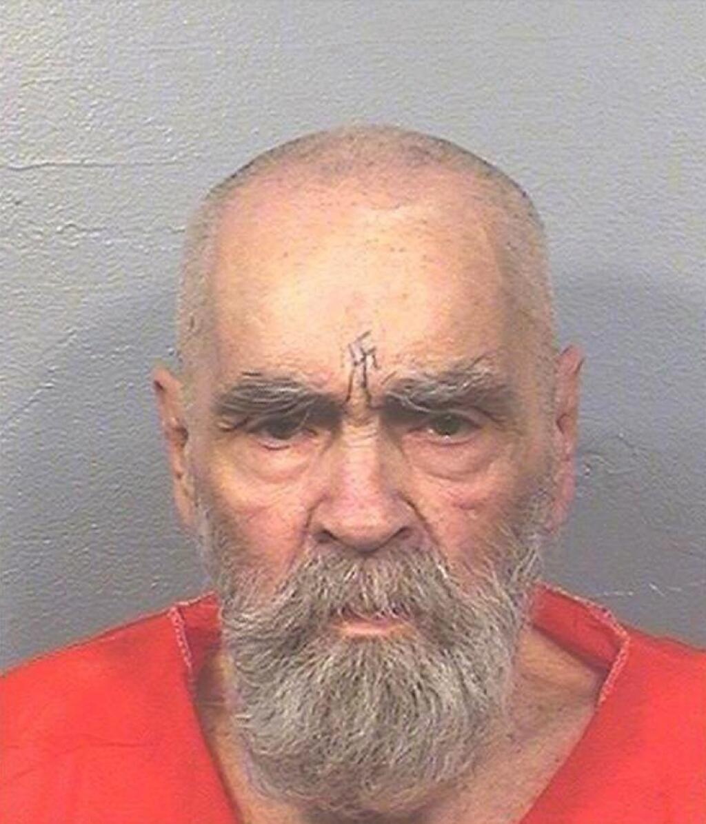 Zomrel masový vrah Charles Manson