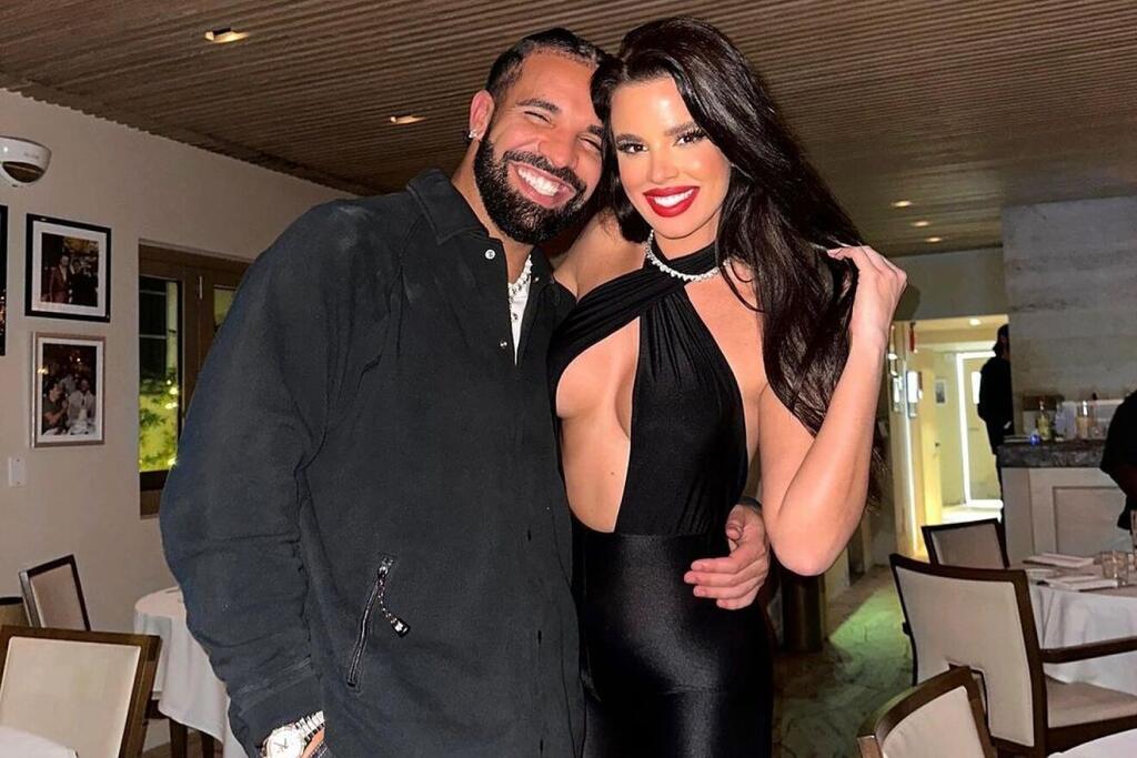 Neodolal je ani v súčasnosti najznámejší R&B spevák a rapper Drake. Miliardár z Toronta vyzeral po boku sexbomby nadšene.