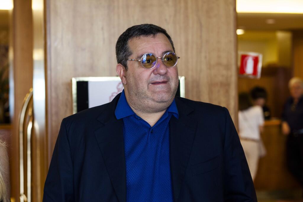 Futbalový agent Mino Raiola sa pri prestupe Paula Pogbu do Manchestru United vraj slušne nabalil.