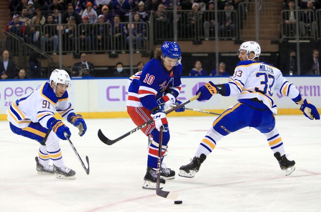 Artemi Panarin
NY Rangers
ročný plat: 11 642 857 $
(10 286 464,16 €)