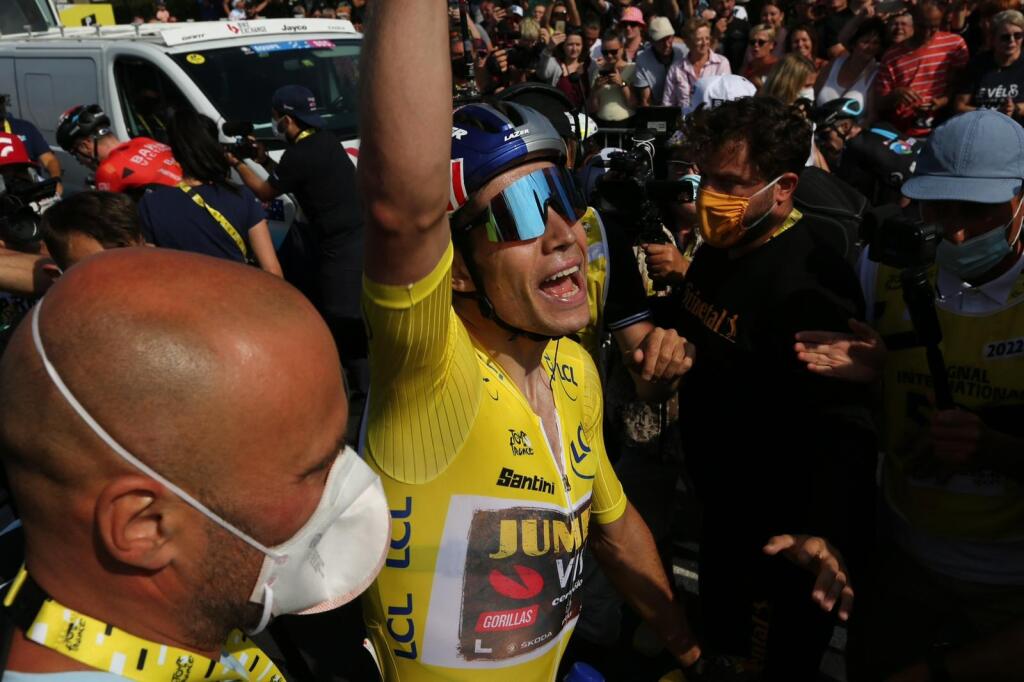 Wout van Aert a jeho obrovská radosť v cieli 4. etapy Tour de France.