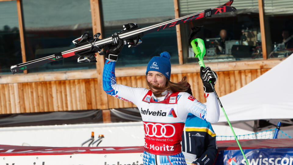 Petra Vlhová ovládla paralelný slalom v St. Moritzi.