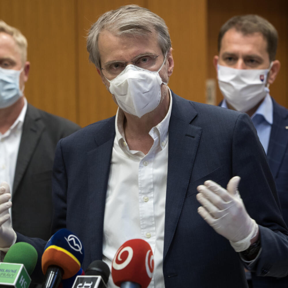 Vedec Robert Mistrík je aj členom premanentného krízového štábu.