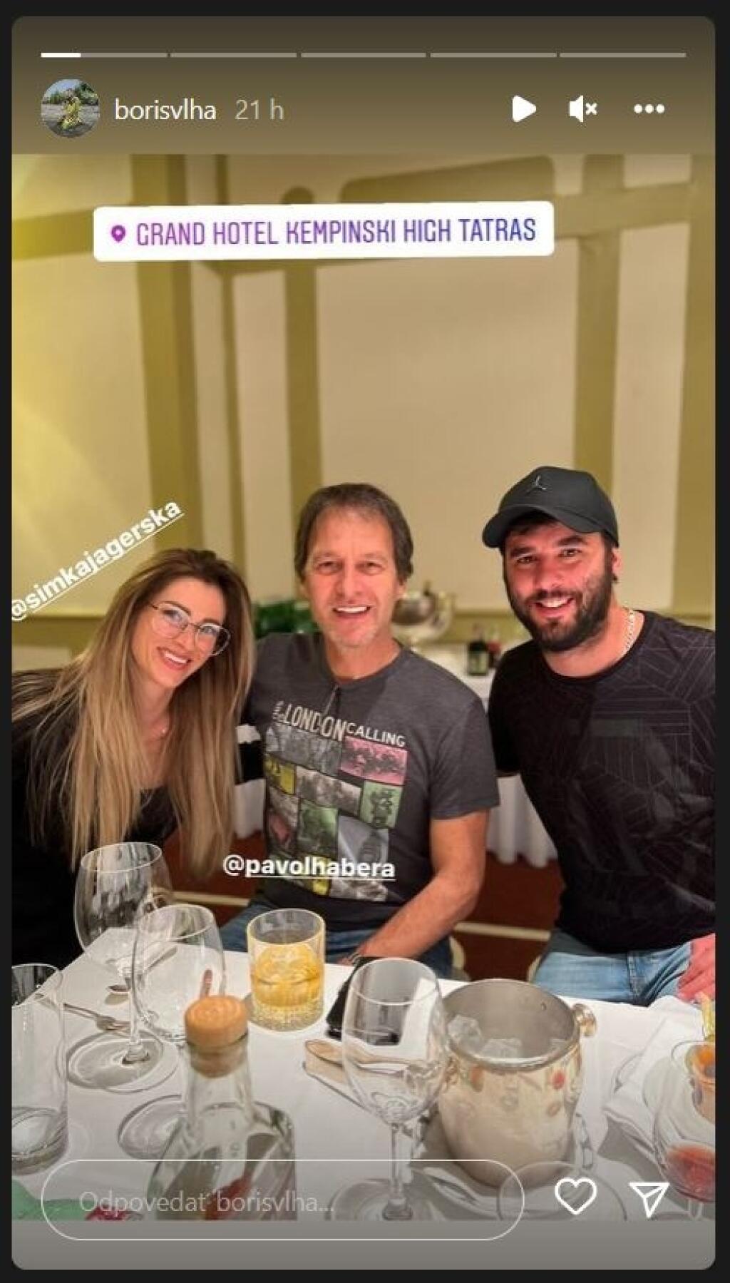 Koncert skupiny Team si nevychutnala len Petra Vlhová, ale aj jej brat s partnerkou Simonou.