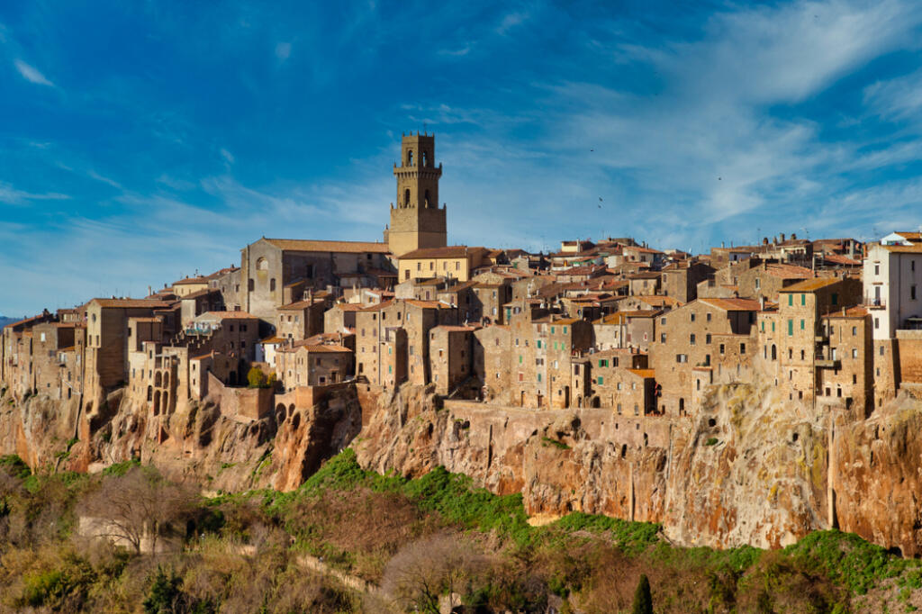 To,Outsiders,,Pitigliano,Looks,Like,A,Fairytale,Village,,Jetting,From