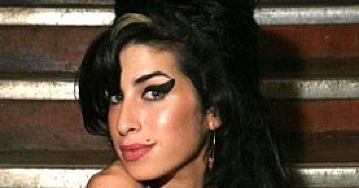 Amy Winehouse: Milovaná i nenávidená ikona (FOTO) .