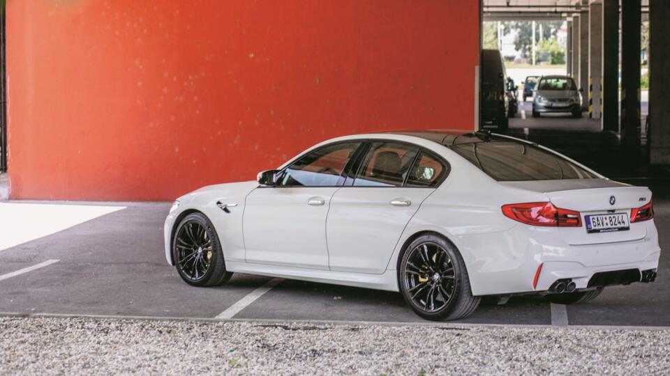 BMW M5