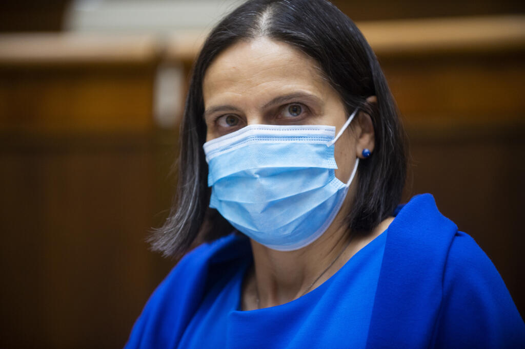 Na snímke ministerka spravodlivosti SR Mária Kolíková počas zasadnutia 18. schôdze parlamentu 3. decembra 2020 v Bratislave. FOTO TASR - Jakub Kotian
