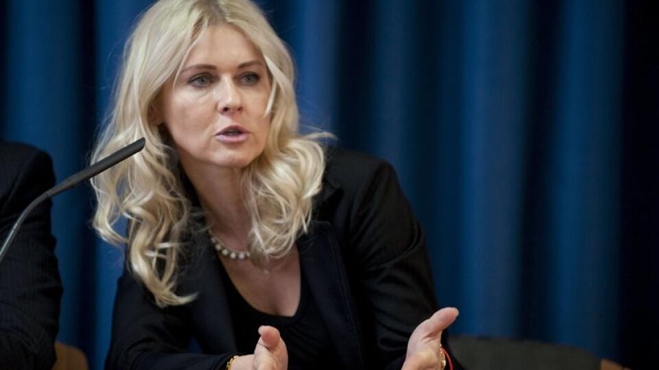  Štátna tajomníčka ministerstva spravodlivosti Monika Jankovská sa bude voči obvineniam tvrdo brániť!