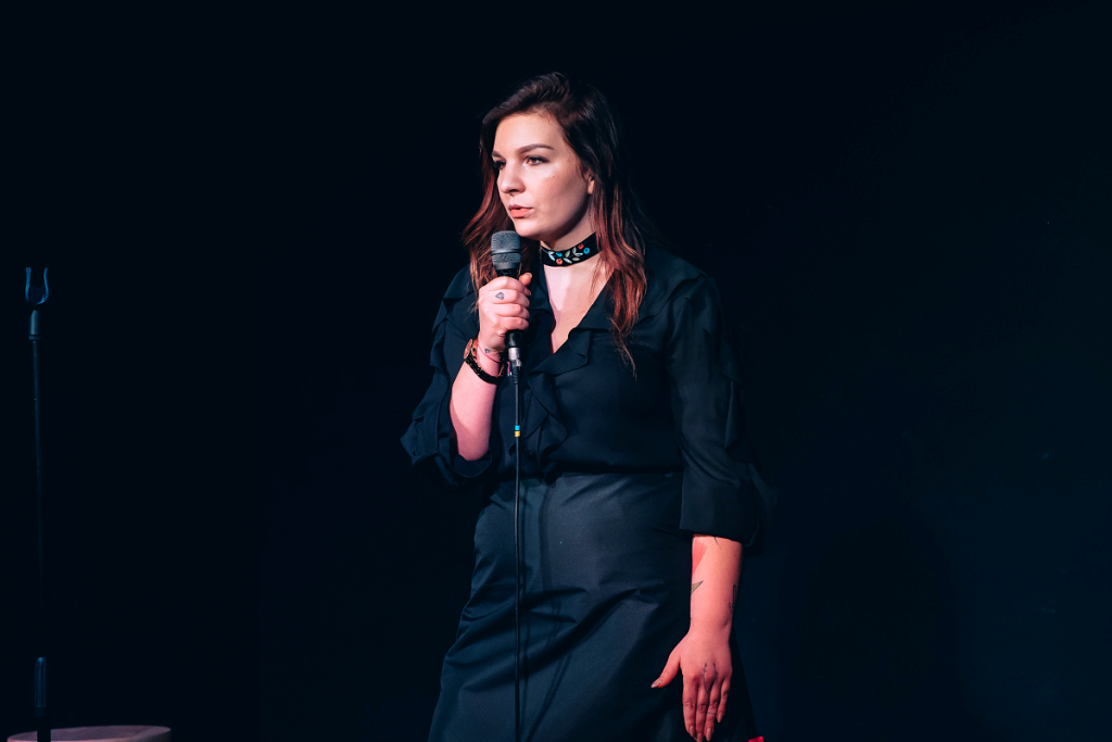 Simona je Oravčanka, ako napríklad Evelyn. Toto je zdá sa rodisko veľmi vtipných fajn báb!