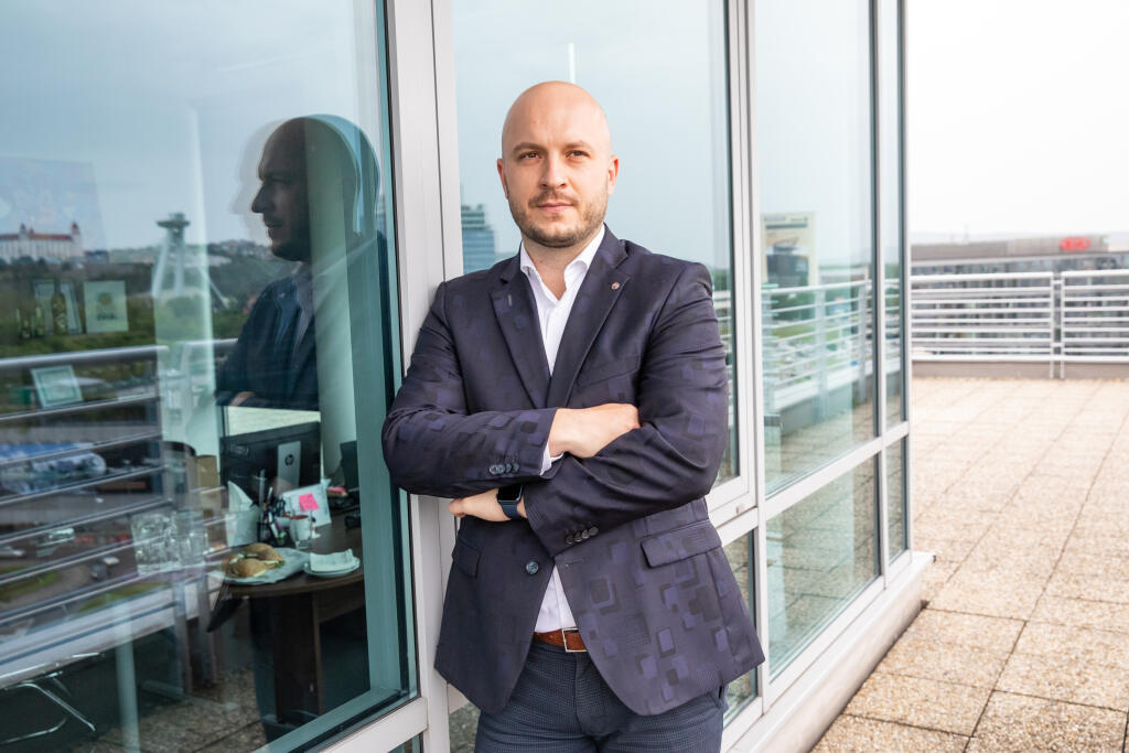 Radoslav Červenec z firmy Brokeria.