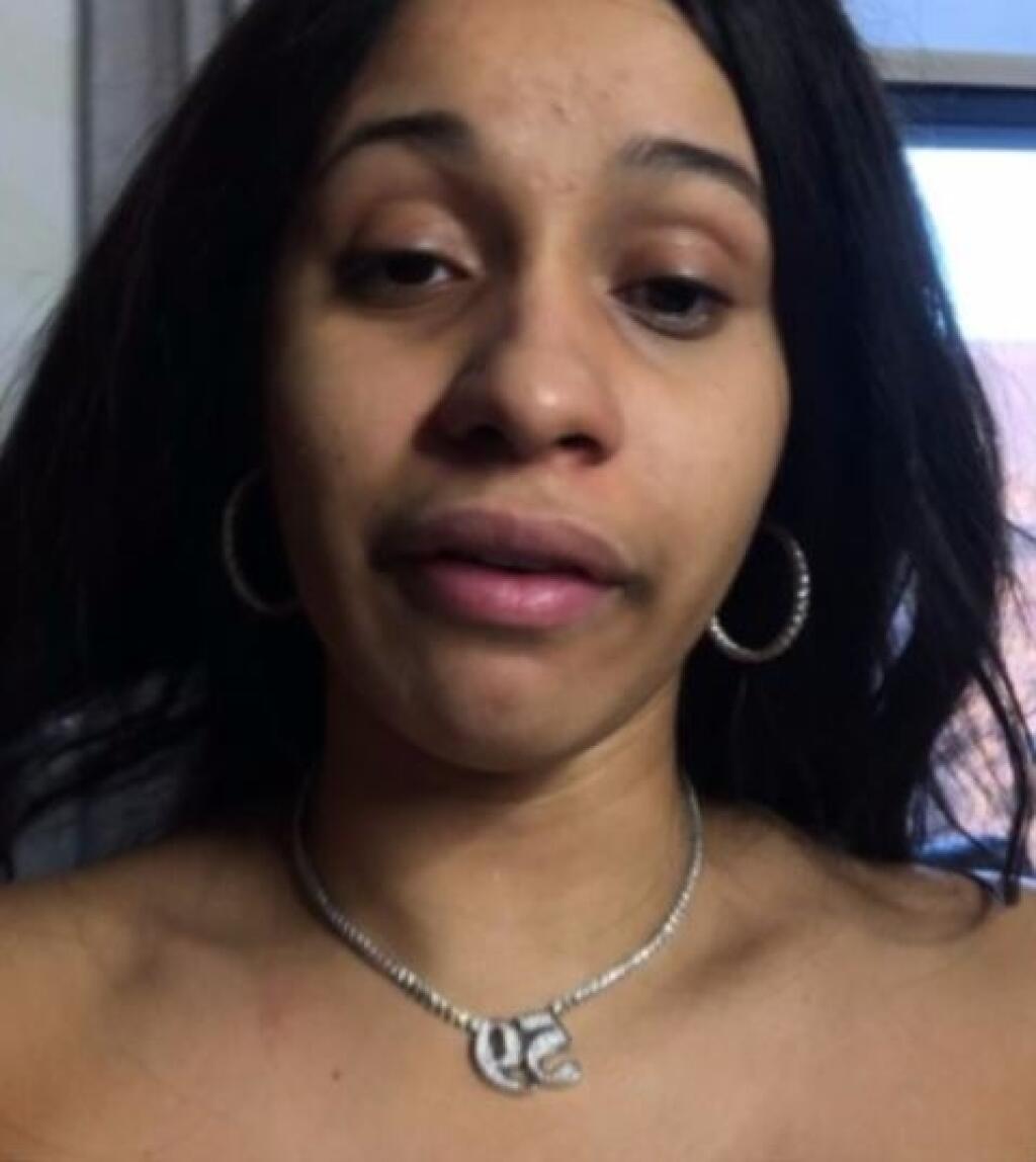 Without b. Cardi b без косметики. Cardi b without Makeup. Cardi b no Makeup and without Makeup. Cardi b without make up meme.