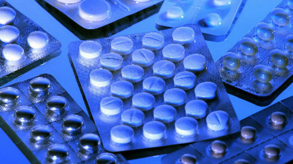 (dpa) - The picture shows a selection of pills pictured 30 July 2005. Photo: Heiko Wolfraum