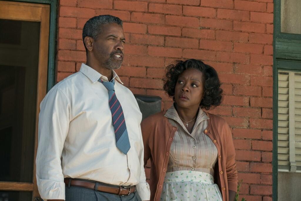 Viola Davis s Denzelom Washingtonom vo filme Fences.