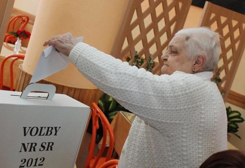 Voľby v obrazoch: Ako volili ľudia a lídri strán