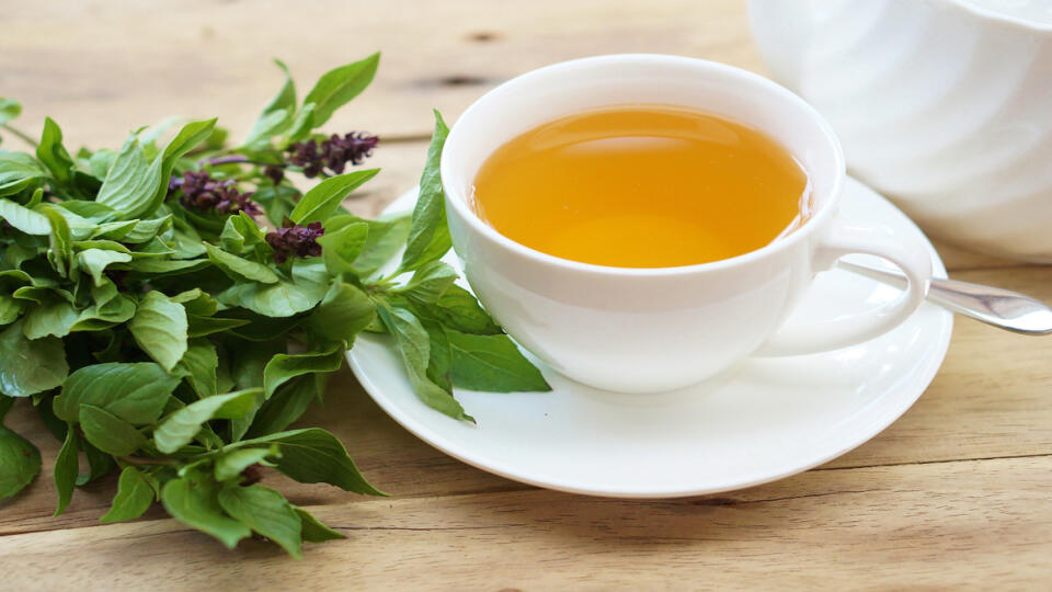 basil tea with basil