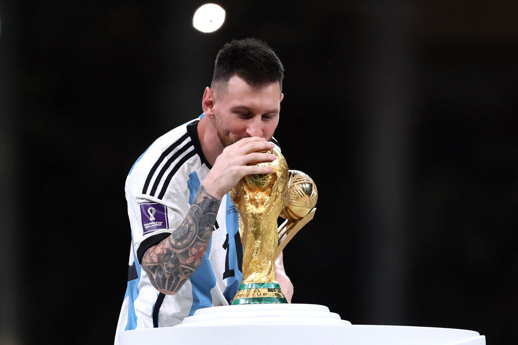 Veľkú zásluhu na tom má ikonický Lionel Messi, ktorý získal poslednú významnú trofej do svojej zbierky.