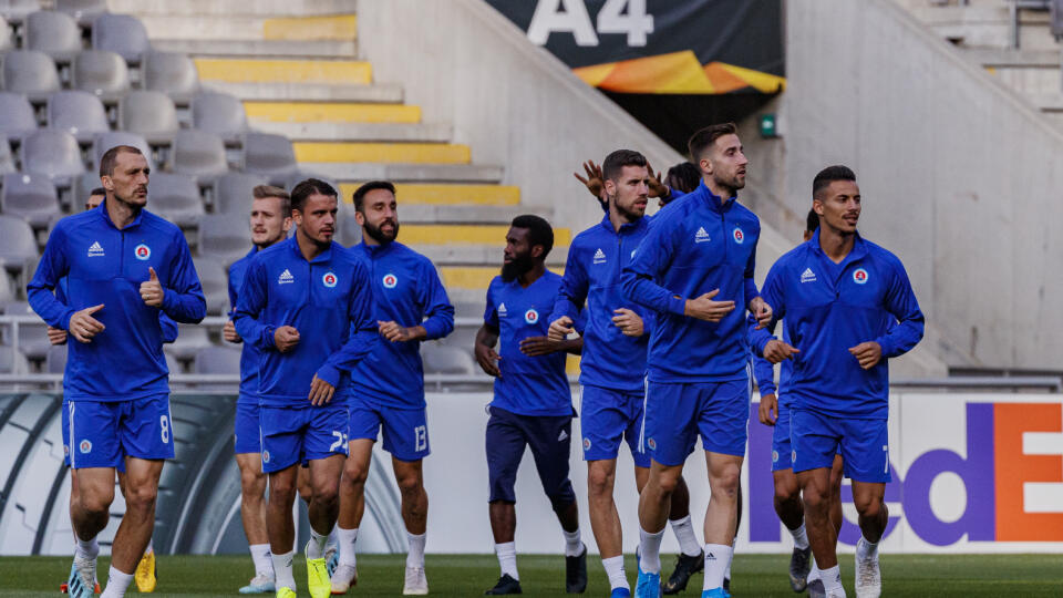 Na snímke hráči ŠK Slovan Bratislava počas tréningu deň pred zápasom K Skupiny Európskej ligy UEFA medzi SC Braga a ŠK Slovan Bratislava.